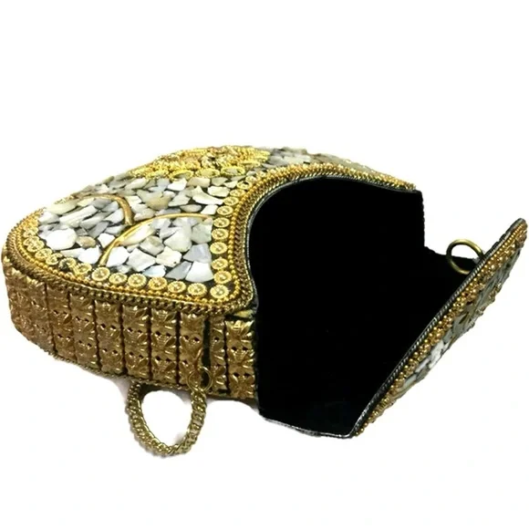 Silver and gold color metal clutch decorated with mother of pearl - Picture 5 of 5